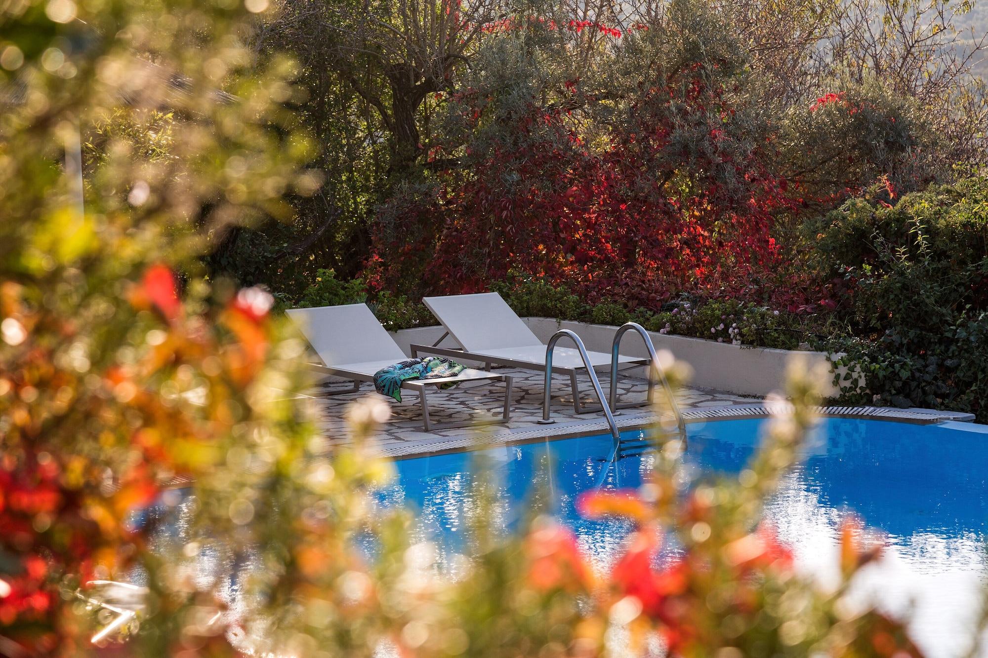 Art Blue Villas Tsoukaládhes Екстериор снимка