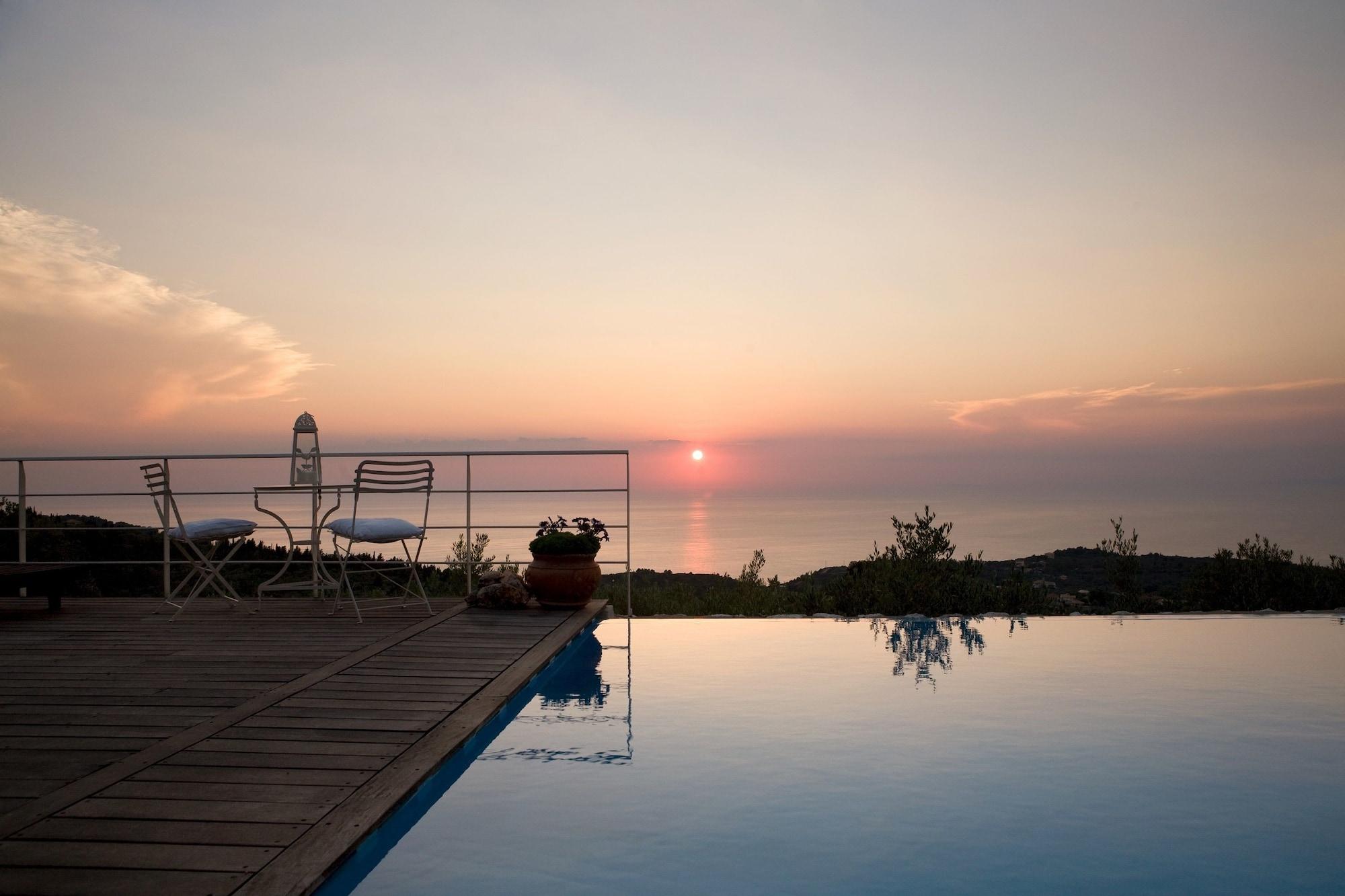 Art Blue Villas Tsoukaládhes Екстериор снимка